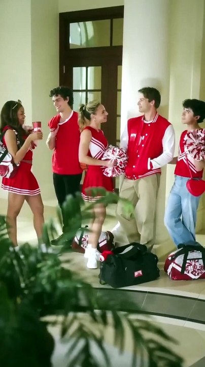 Becoming the star player's beloved sweetheart- Full Movie English Sub