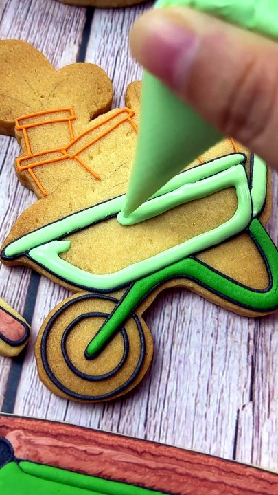 Garden Lover Cookie Decorating 🌿 #cookiedecorating #satisfying #royalicing #icingcookies