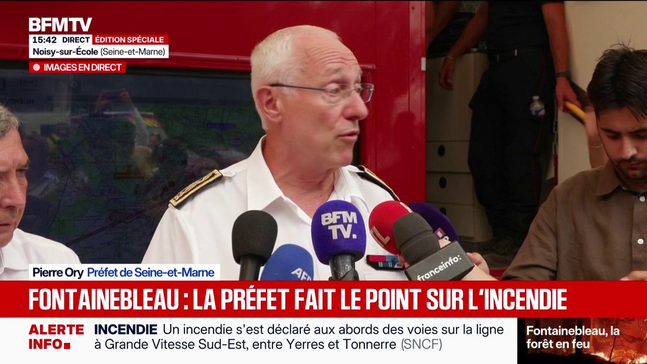 Fontainebleau: le préfet de Seine-et-Marne annonce que "l'incendie mobilise plus de 800 pompiers depuis hier"