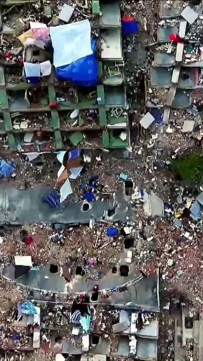 La recuperación de La Guaira avanza entre la remoción de escombros y la identificación de víctimas.