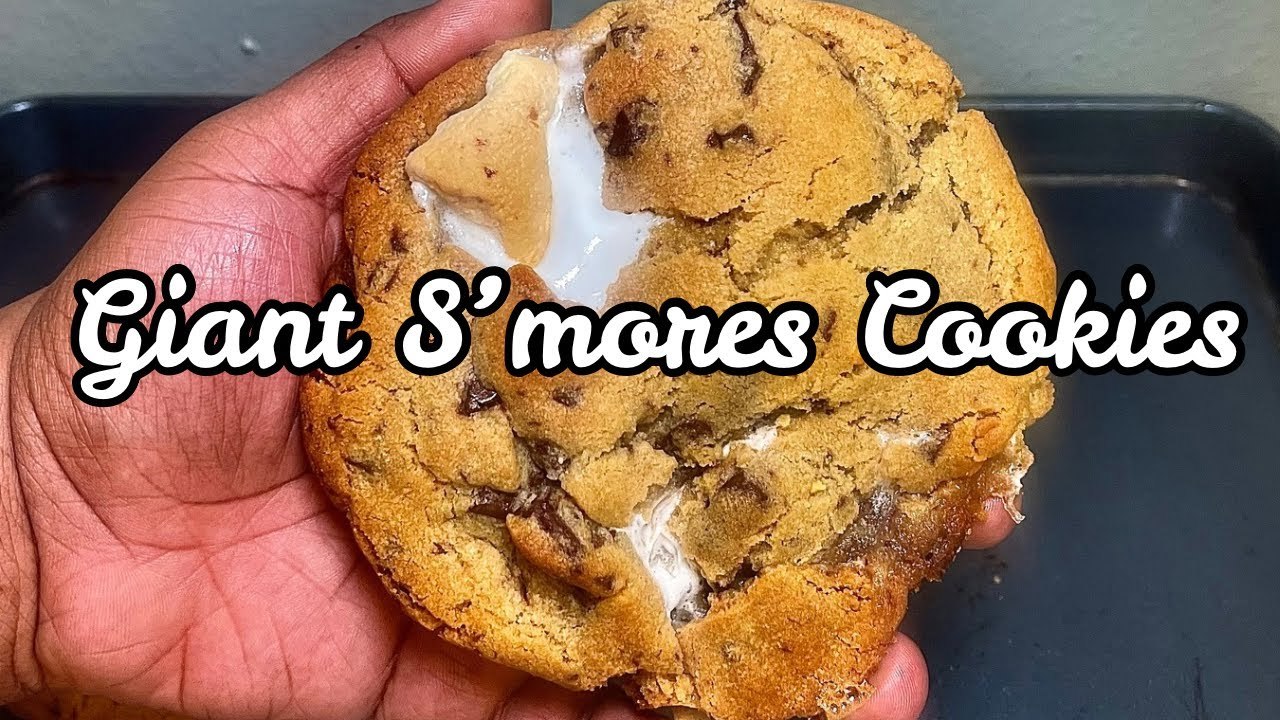 Giant Chocolate Chip S’mores Cookies | S’mores Cookies DIY