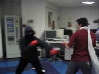 Kumbat.. Johnny Cage contre Jin Kazama !!! lol BASTON