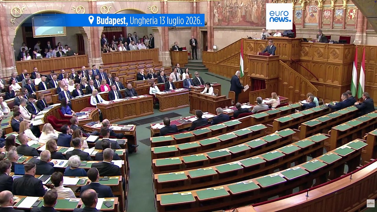 Ungheria, riforma costituzionale: decisa la destituzione del presidente Sulyok