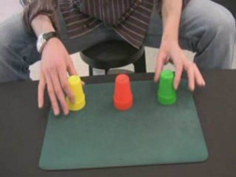 Tour de Magie Expliqué !! Les Fameux Gobelets Magiques  !!