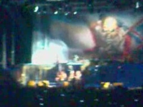 Iron Maiden - Paris Bercy - 2/7/2008 - The Trooper