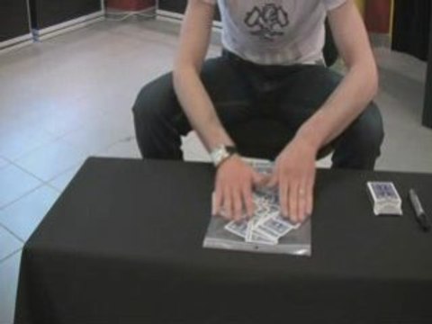 Tour de Magie Expliqué !! Carte signée dans un Sachet !!