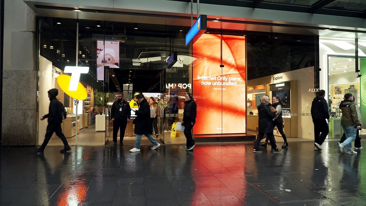 Customers and businesses affected by Telstra outage can now apply for compensation