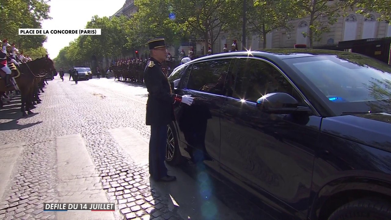 Emmanuel Macron est arrivé au défilé du 14-Juillet à bord de sa nouvelle DS N°7