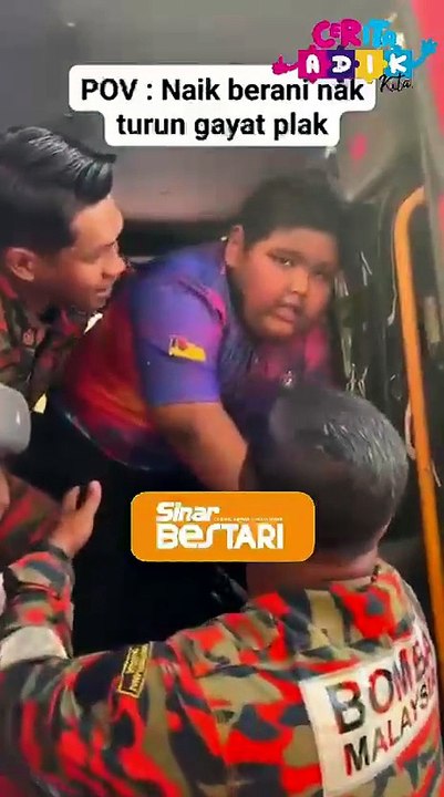 Teruja naik lori bomba