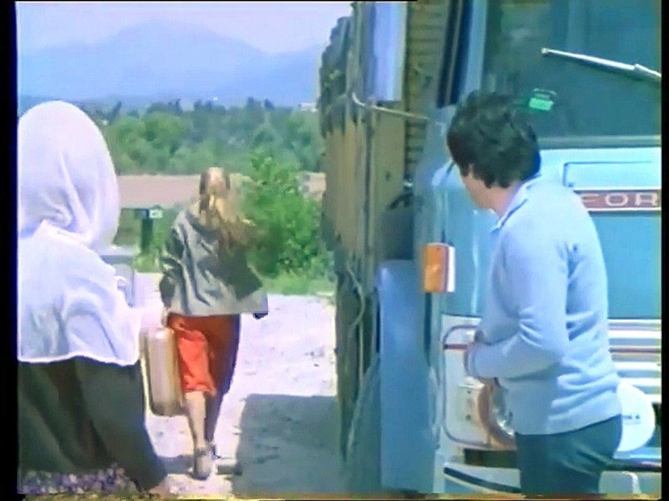 1980 Boynu Bükük CANAN PERVER FERDİ TAYFUR Türk Filmi [Full Movie]