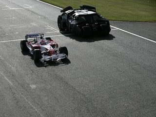 Batmobil i Bolid F1 na torze Silverstone!