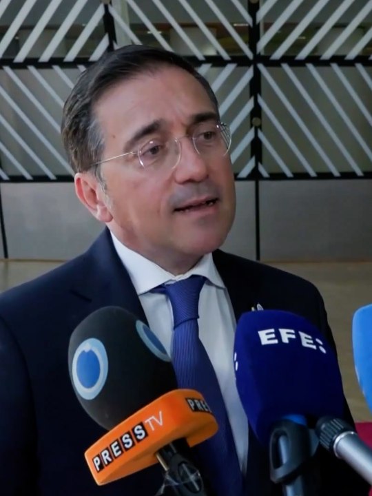 Albares asegura que el mensaje de Rajoy sobre la selección francesa es "absolutamente inaceptable"
