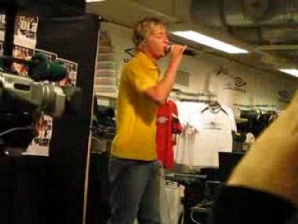 Ola på Gekås - Nathalie