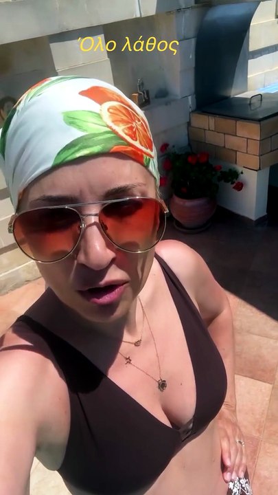Μαρία Ηλιάκη: Το chic καλοκαιρινό look στην Κρήτη και η στιγμή που της χάλασε τη διάθεση