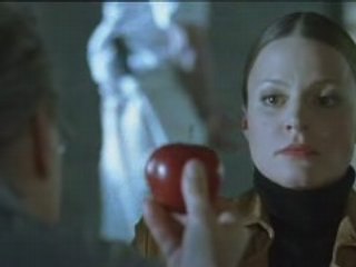LA BELLA Y EL ASESINO (Die schöne und der Mörder) ESPAÑOL