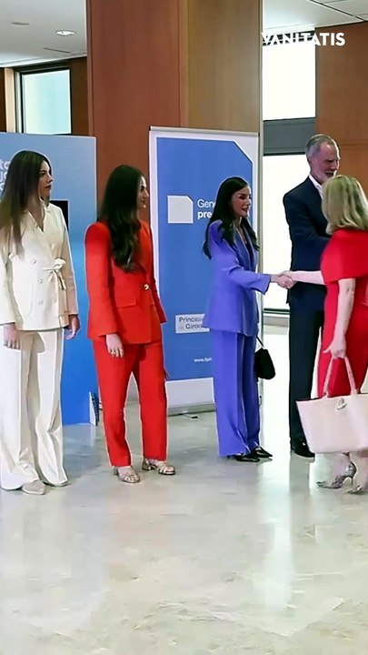 Los reyes y sus hijas llegan a Barcelona para los premios Princesa de Girona