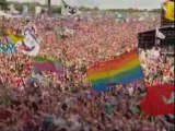 Neil Diamond Sweet Caroline Glastonbury 08