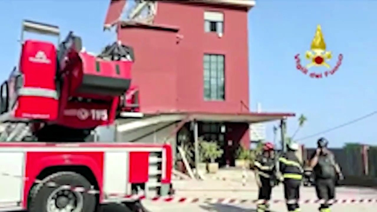 Crolla un edificio a Messina, si cercano i dispersi