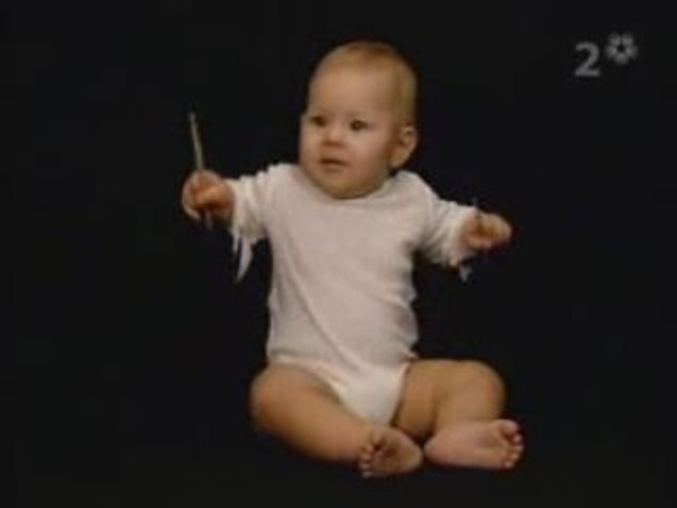 Bebe_musicien