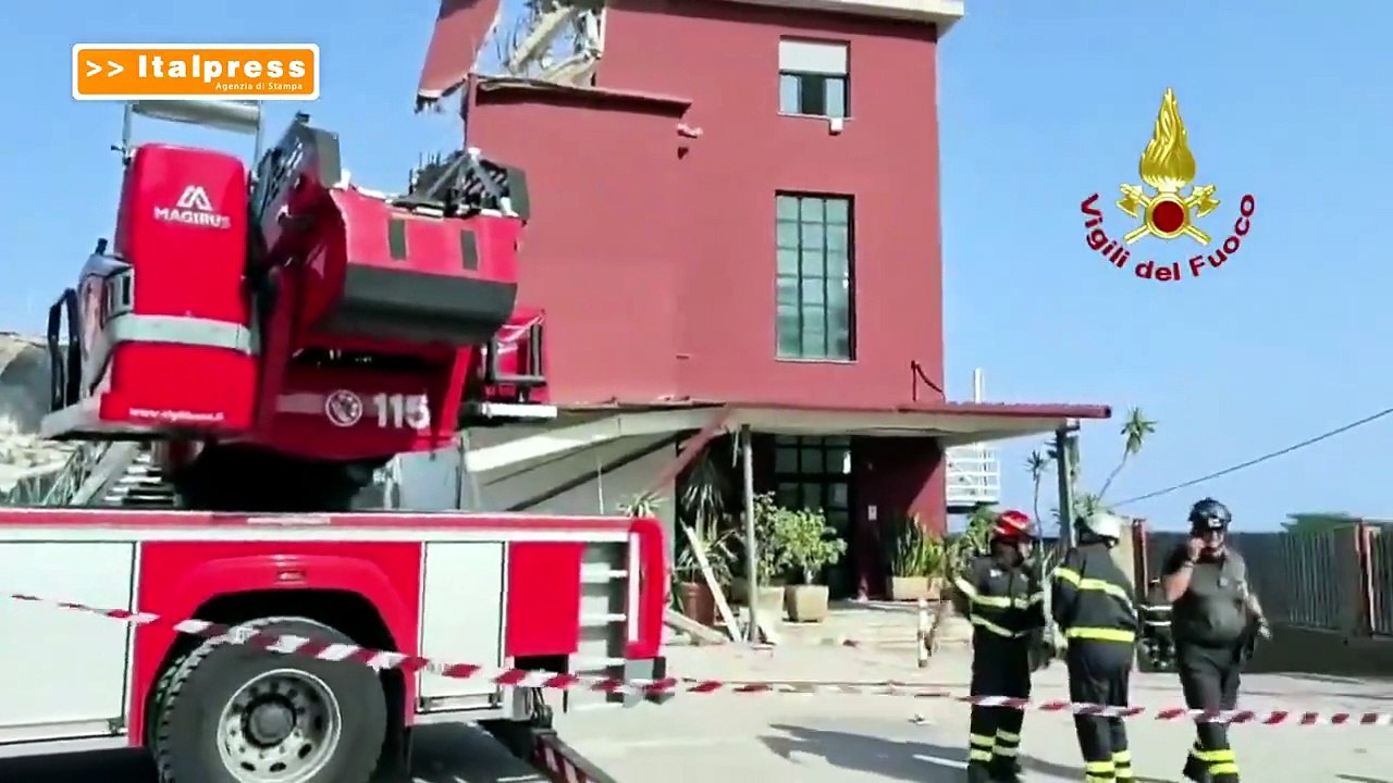 Esplosione in una palazzina a Messina, si cercano eventuali dispersi tra macerie