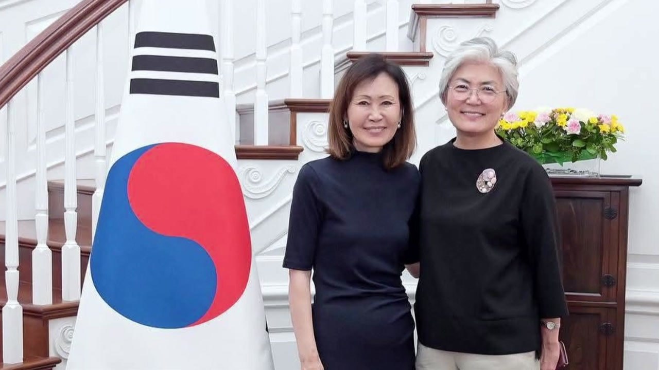 미셸 스틸 주한 미 대사, 부임 전 강경화 대사 만나 한미동맹 논의 / YTN
