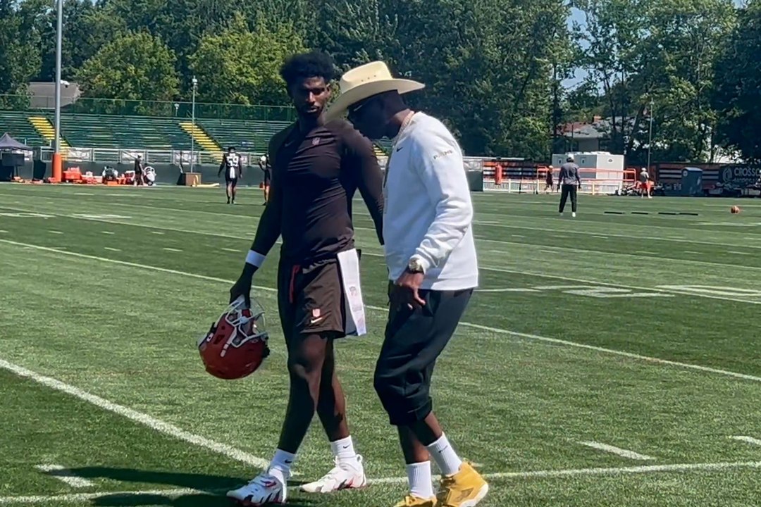 Deion Sanders makes surprise visit to Browns camp as Shedeur leads first-team reps 