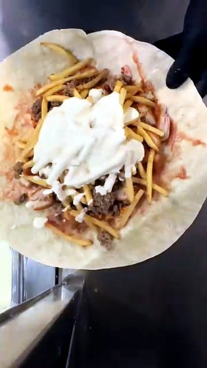 French Tacos Viande & Sauce Gruyère & Frites #BR3 #Tacos #Food #Foodies #frenchfood