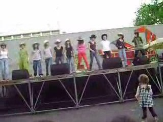 Country e 10 vloaz DIWAN