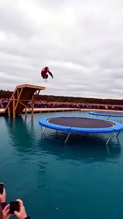 Better Than a Human Athlete | A Chimpanzee Shoked to Everyone | The Last Jump of Chimpanzee
