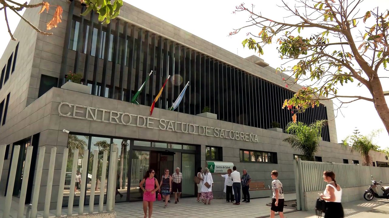 La Junta impulsa su Plan de Infraestructuras y abre un nuevo centro de salud en Granada