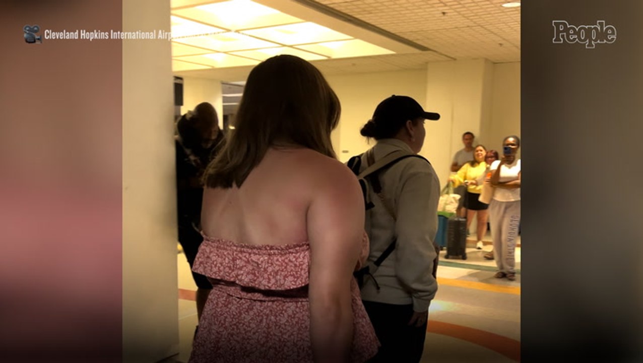 Plane Passenger’s Viral Post About Airport Worker Leads to Their In-Person Reunion and First Date