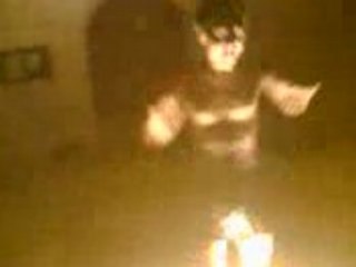 juju fait le Y.M.C.A