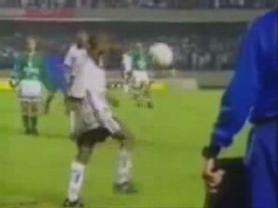 Compil baston au foot