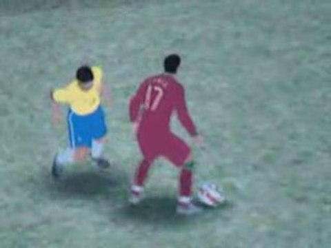 Kaka dando drible da vaca no pes 2008