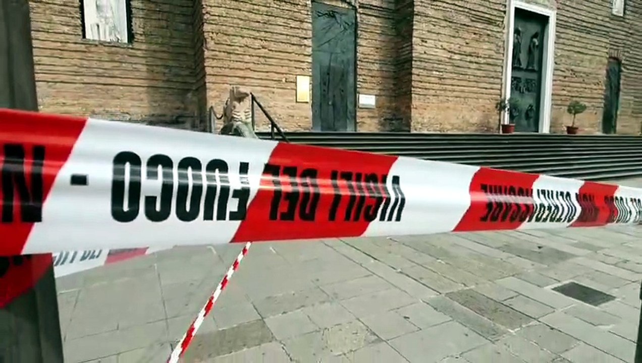 Basilica di Santa Giustina chiusa dopo la caduta dei calcinacci: il video