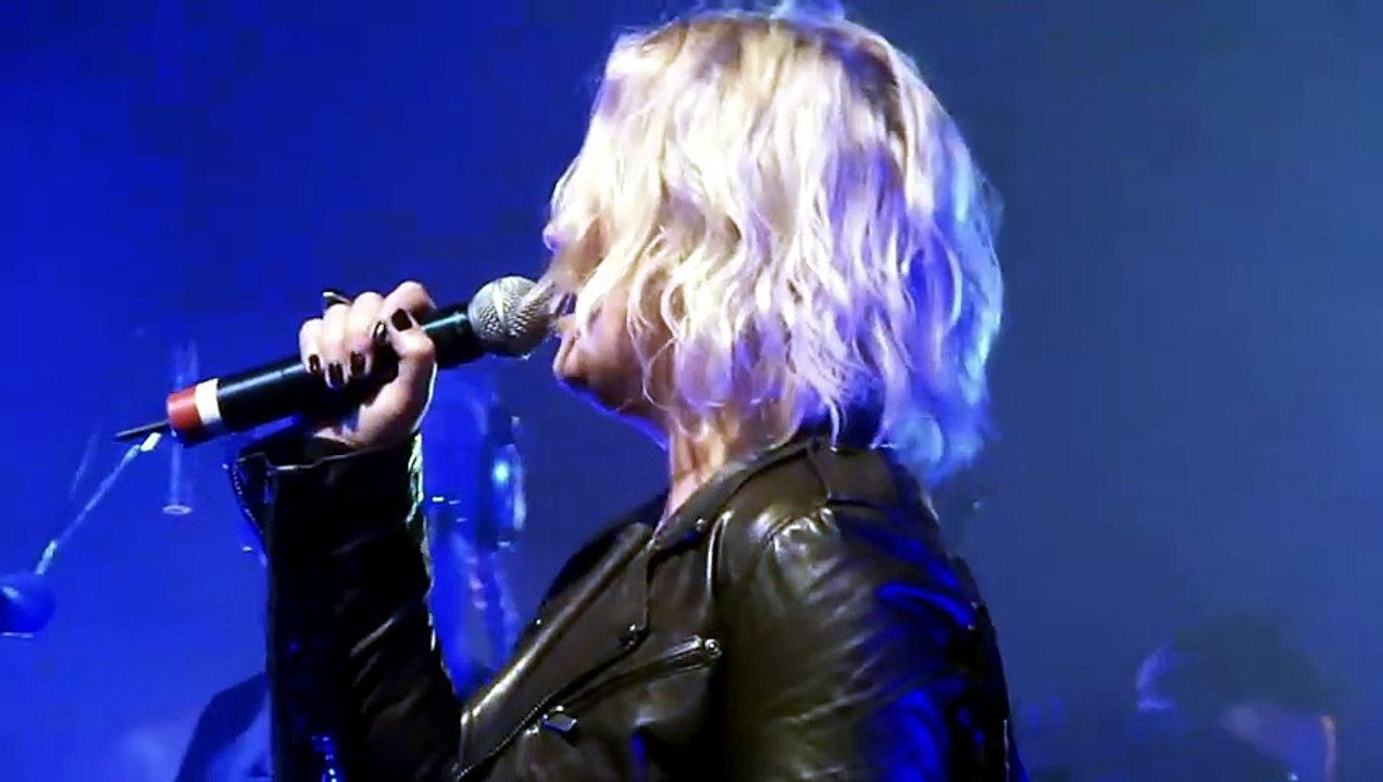 Kim Wilde - Forever Young (live La Cigale 2011)