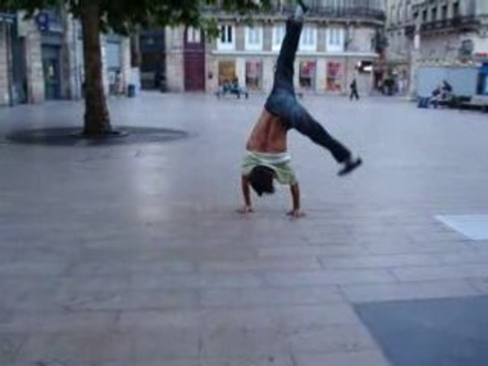 bboy Thias de la Smala junior Bordeaux Juillet 2008