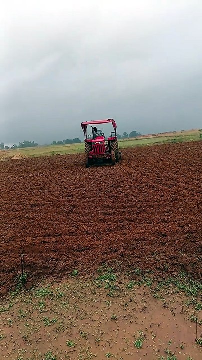 Hit tractor Kisan yuvak manpasand