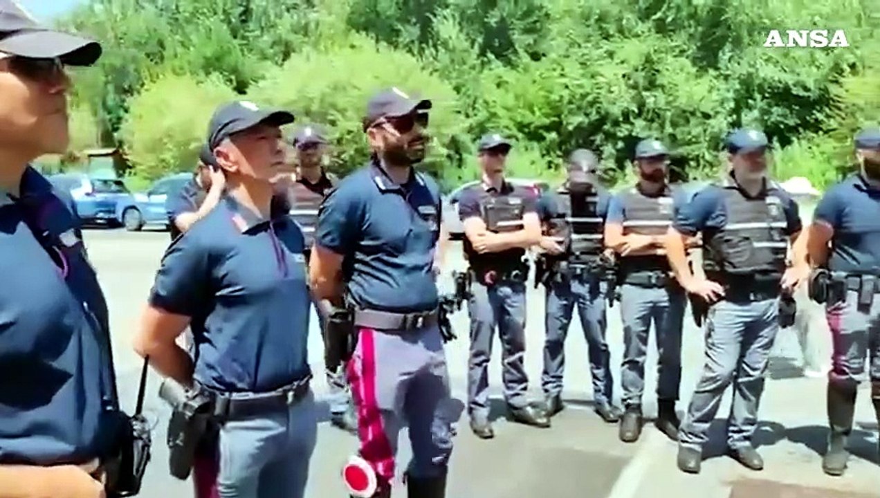 Torino, blitz della polizia a Barriera Milano: 11 arresti e 200 identificati