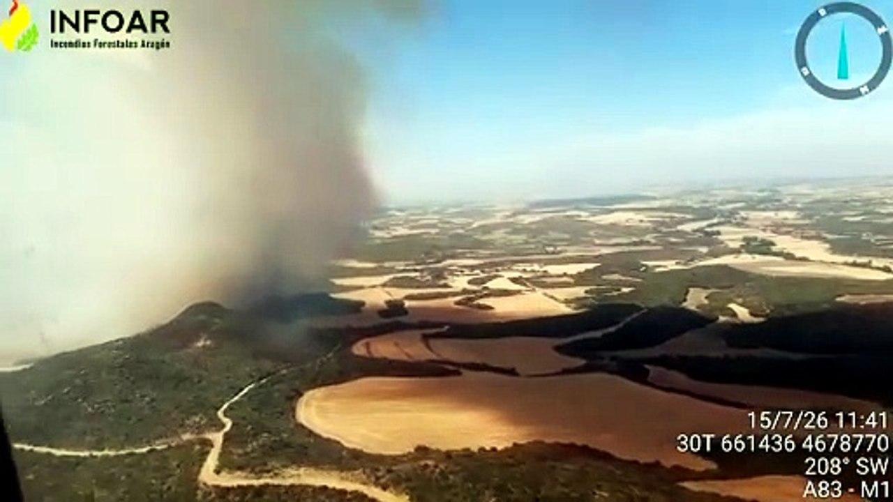 Un incendio forestal en Orés (Zaragoza) moviliza un amplio operativo terrestre y aéreo