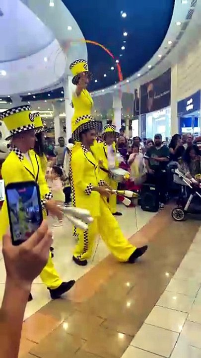 Amazing Juggling Performance in Mall #Funny #FunnyVideo #FunnyVideos #Comedy #ComedyVideo #ComedyShorts #FunnyShorts #FunnyReels #Viral #ViralVideo #Trending #TrendingNow #Shorts #YouTubeShorts #Reels #TikTok #FYP #ForYou #LOL #Laugh #LaughOutLoud #short