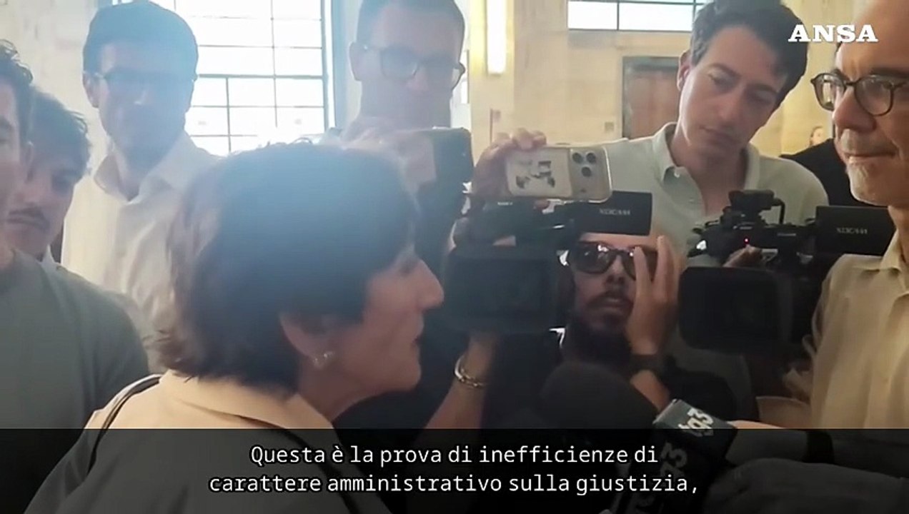 L'ex pm Siciliano si presenta in aula per Ruby ter: "Voglio vedere la fine"