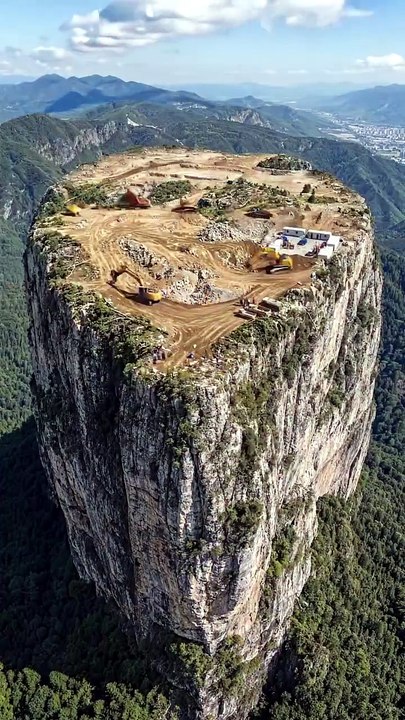 Such a unique place on earth where such a beautiful structure can be built.