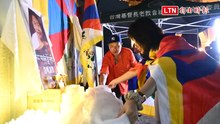 在台藏人追悼洛嘎．讓贊 怒撕中共「民族團結法」抗議