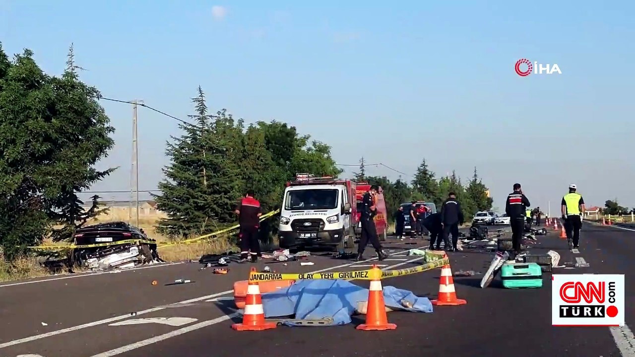 Sıla yolunca feci kaza: Gurbetçi aileden 3 kişi hayatını kaybetti