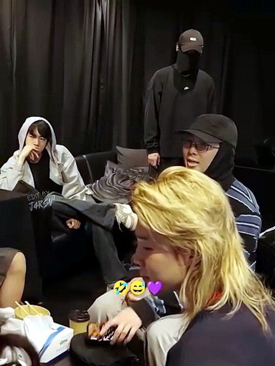 7 normal boys from Korea 🤭😅💜