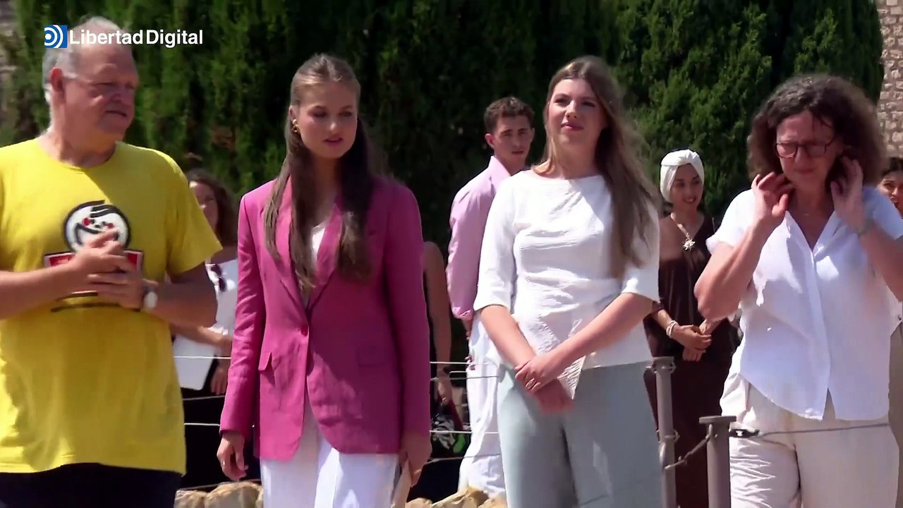 Leonor y Sofía visitan las ruinas griegas y romanas de Ampurias