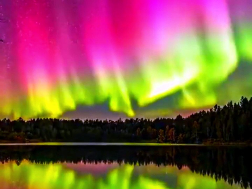 📺LE LAC EST TRANSFORMÉ EN MIROIR POUR LE CIEL 💗✨🎬ABONNES-TOI & METS UN COM' STP MERCI📺🙏😉😎💖