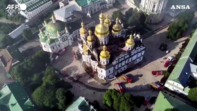 Kiev, le immagini aeree della cattedrale patrimonio Unesco dopo l'attacco russo