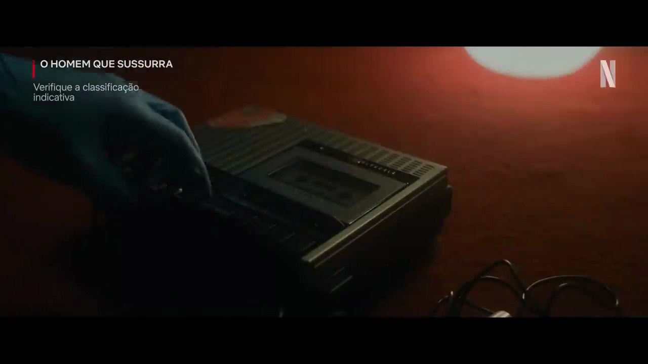 O Homem que Sussurra Trailer Dublado